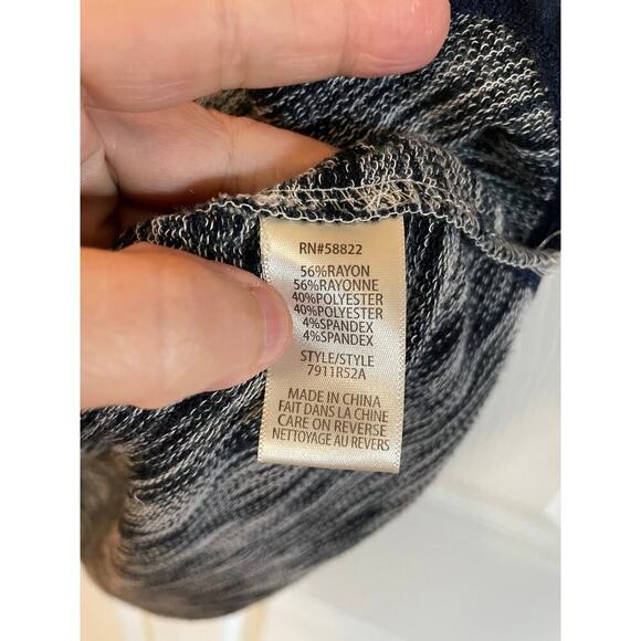 Max Studio size Small Bell Sleeve Short Shift Dress - Picture 4 of 14